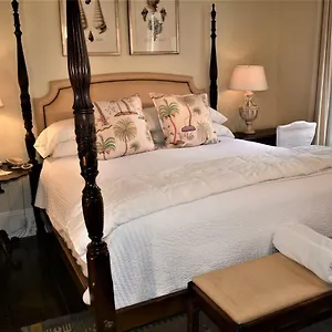 4* Herberg Simonton Court Historic &