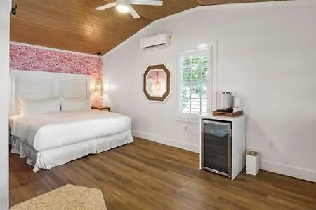 Birds Of A Feather At Custom House Inn Key West Holiday home